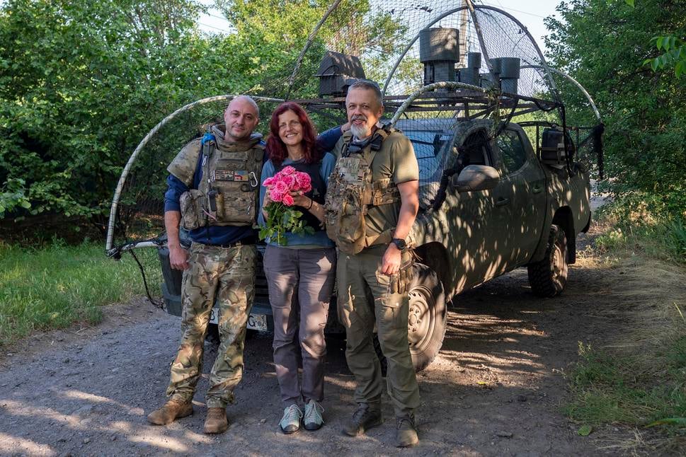 Nezlomní s "Gruzínom" po návrate s bojových pozícií dronistov brigády AZOV